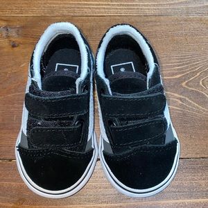 🎉🎉Host Pick 🎉🎉Vans Old School Velcro toddler sneakers